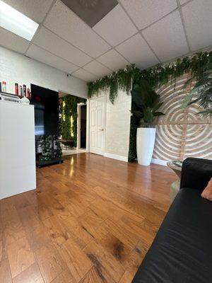 Chinary Hair Salon Tanning & Day Spa LLC