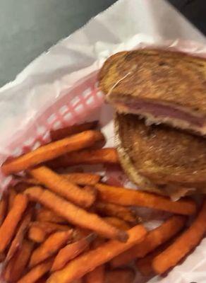 Downtown Deli & Catering