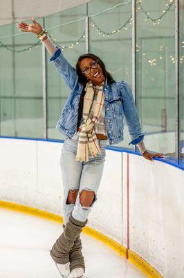 Hey! Want to go skating with me in South OC? I offer privates, semi-privates, camps, agility, USFSA Moves, freestyle & choreo!