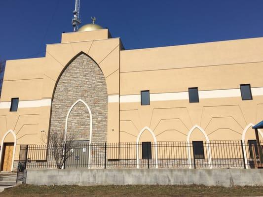Front of the beautiful Masjid Omar..