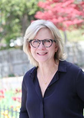 Lisa Jeanneret - Corcoran Country Living