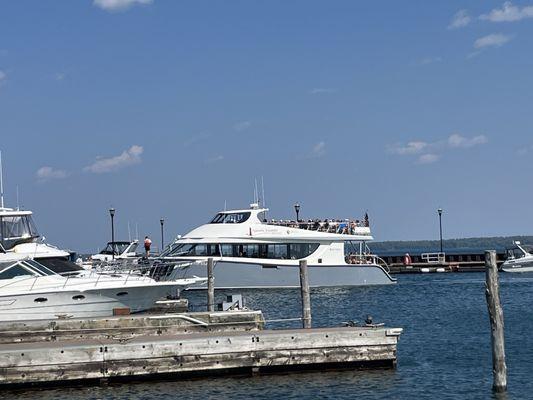 Apostle Islands Cruises