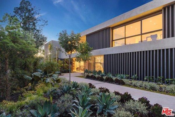 OC Finest Landscaping Construction