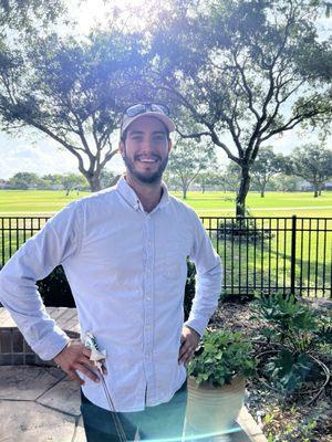 This is our new friend, Harry "Keanu" (our nickname) Villareal from Gill Garden Center. Extraordinary talent and a wonderful happy crew.