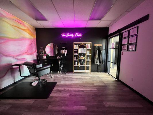 a look inside the salon, located in a private double suite INSIDE Coal City Suites