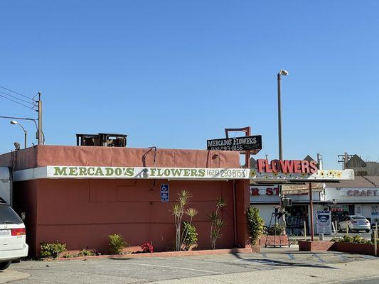 Mercado's Flowers