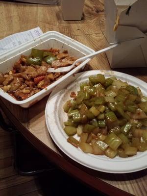 So disappointed with this delivery, craving for Lo Mein & my fave Kung Pao Shrimp.What did I get?Lo Mein&Kung Pao celery chicken