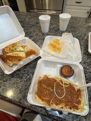 Spaghetti with Meat Sauce, Corn Muffin, Cheesy Garlic Bread