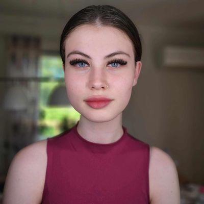 Volume eyelash extensions