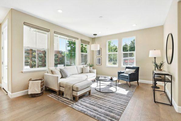 Maria West - RE/Max Gold