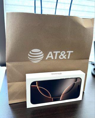 New iPhone AND free bag