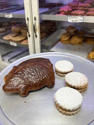 Puerquitos & alfajores