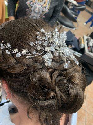 Flor's Unisex Hairstyling