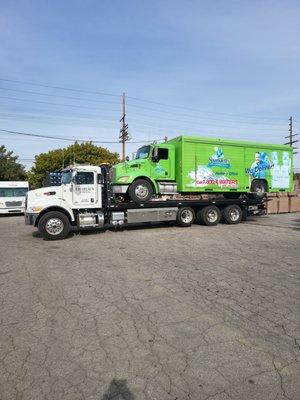 Charlie's 24hr Towing & Heavy Duty