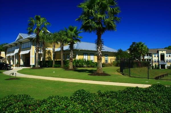 Grand Oak Landscape Maintenance