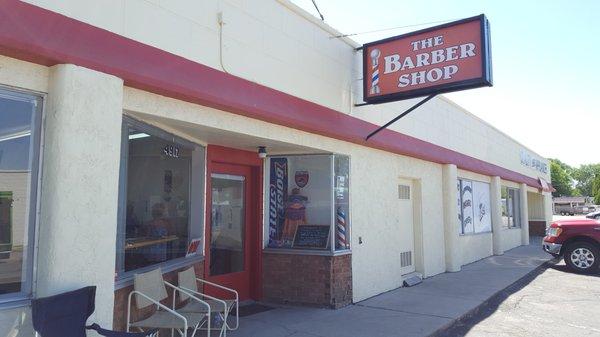 Got a great cut just the way I wanted it and I was lucky there was no line the regular price for a men's haircut is $15