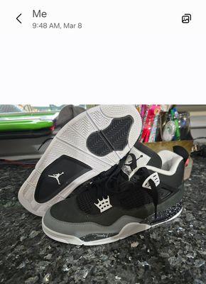 This is the photo from May 8th. Date and time stamped. The shoes no longer look like this.