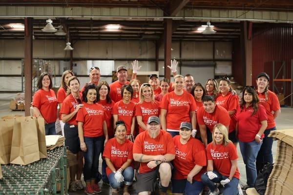 Keller Williams Associates giving back on Red Day 2015 at the Yuma Community Food Bank