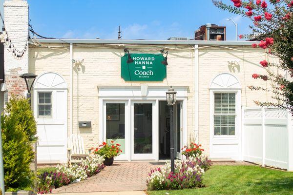 Howard Hanna Coach Realtors