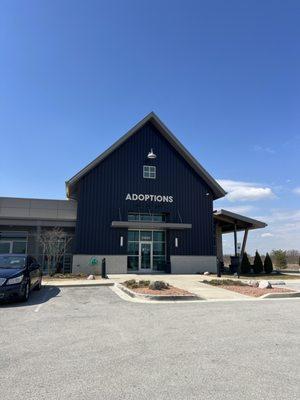 Pet adoption services are amazing here. So many wonderful pets rescued at this no kill shelter.