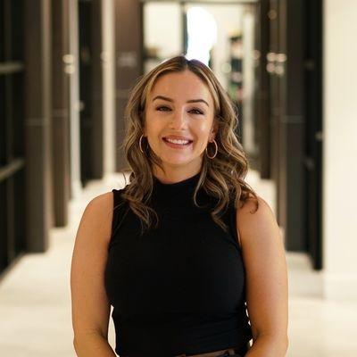 My name is Heather. Your esthie bestie making skin luminous.