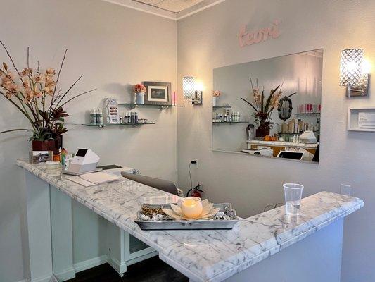 Check in desk/reception