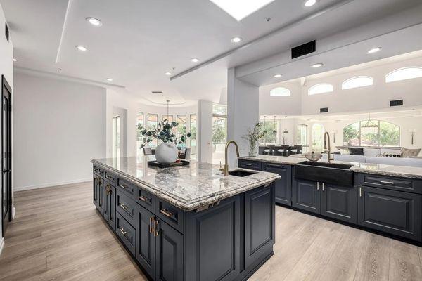 Groovy Hues Of Scottsdale