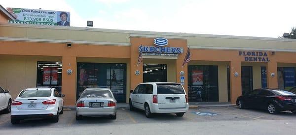 SKECHERS Warehouse Outlet