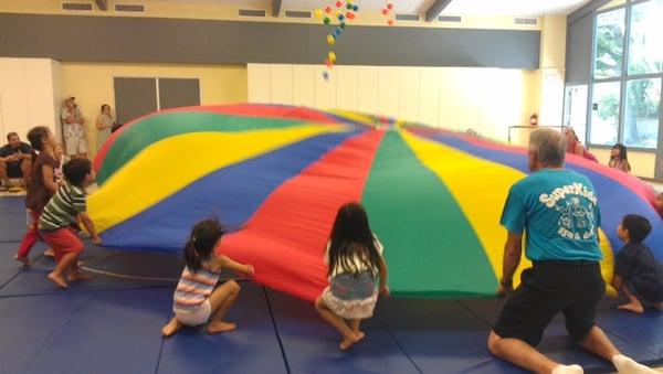 Parachute with Mr. Tom!