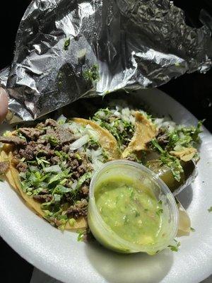 Tacos de carne asada