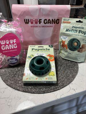 Woof Gang Bakery & Grooming