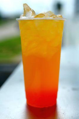 Peach Green Tea with Strawberry pearls