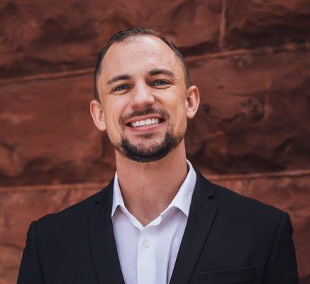 I'm Viktor Yunoshev, CPA, proud owner of Flagstaff Bookkeeping and Tax PC.