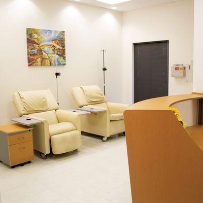 River's Edge Pharmacy - Irvine, CA