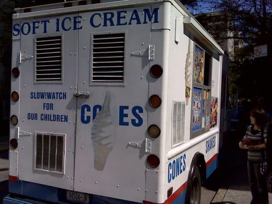 Soft Ice Cream & Yogurt Truck