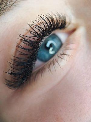 Classic lashes