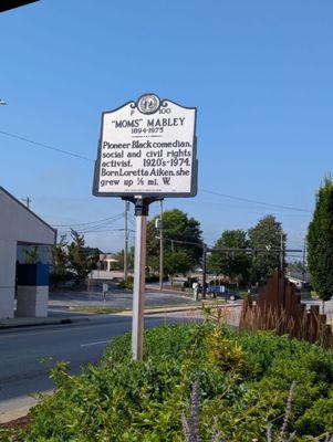 Not the mural but part of her tribute