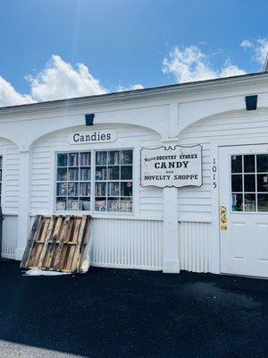 Wayside Country Store