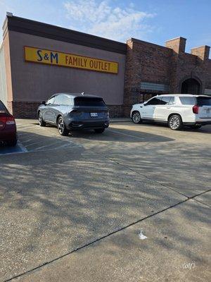 S & M Family Outlet