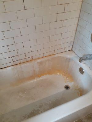 These are before and after photos of the bathroom of miss Emily Leach. As you can see my team did a fabulous job given what they had to do.