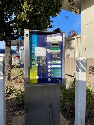 Can't pay at normal kiosk. Dryers only work at 50%. Sucks.