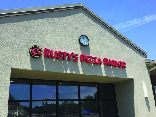 Rusty's Pizza Parlor