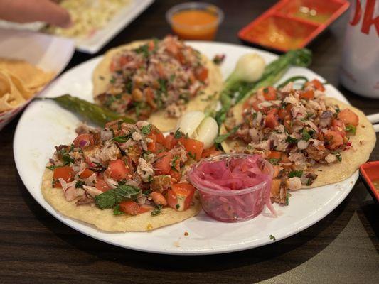 Tortilla con chicharron!