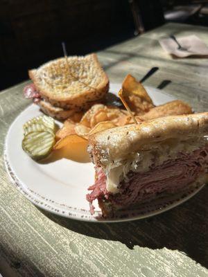 Pastrami Reuben