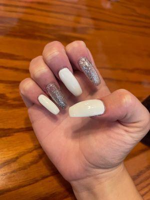 nails