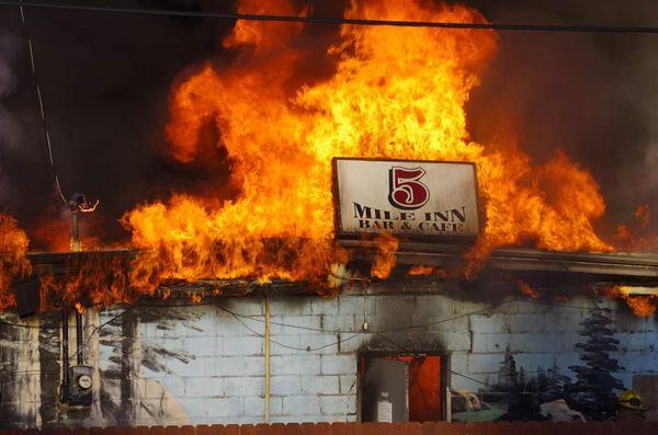 Bobby Jo's Five Mile Inn