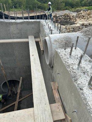 Hdez Concrete & Utilities