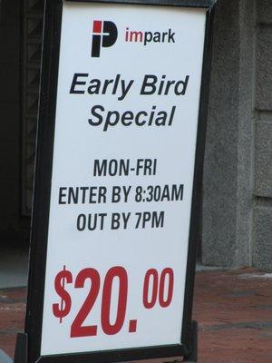 131 Dartmouth Street Garage 8/2017