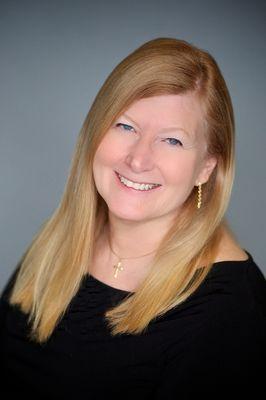 Linda Lee has been recognized in the past 6 years (2012 - 2017) in the Chicago Magazine October issue as a Five Star Real Estate Agent.