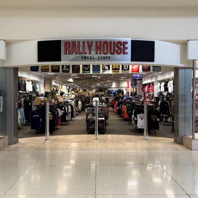 Rally House Oakland Mall